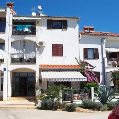 Olivia, Seaside Apartment In Medulin, Croatia Εξωτερικό φωτογραφία