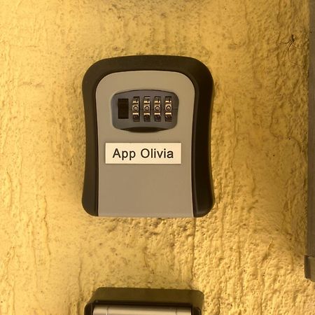 Olivia, Seaside Apartment In Medulin, Croatia Εξωτερικό φωτογραφία
